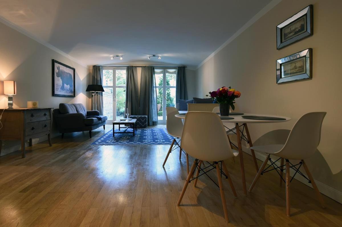 Zentrale Whg Naehe Der Alster Mit Parkplatz Lägenhet Hamburg-Harburg Exteriör bild